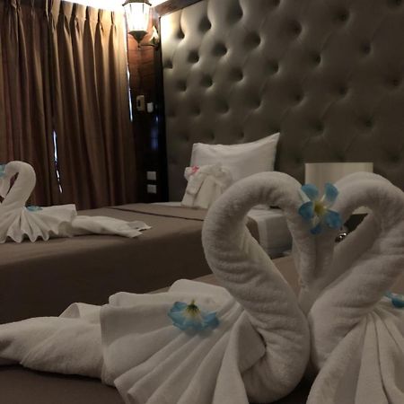 Sudyod Hotel Bangkok Exteriör bild